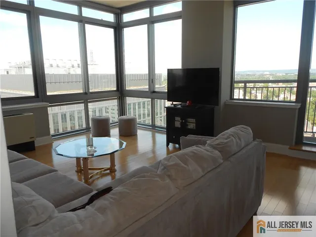 $525,000 | 1 Spring Street, Unit 2305, New Brunswick, NJ 08901