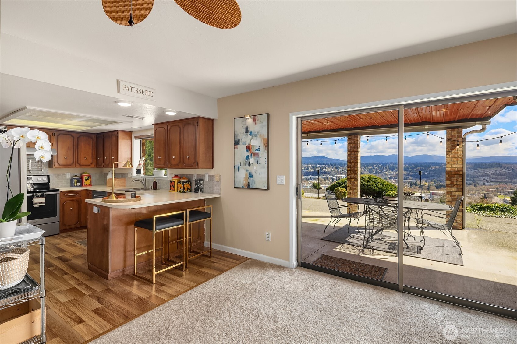 306 Seneca Place Northwest Renton, WA 98057 - Photo 15 of 29