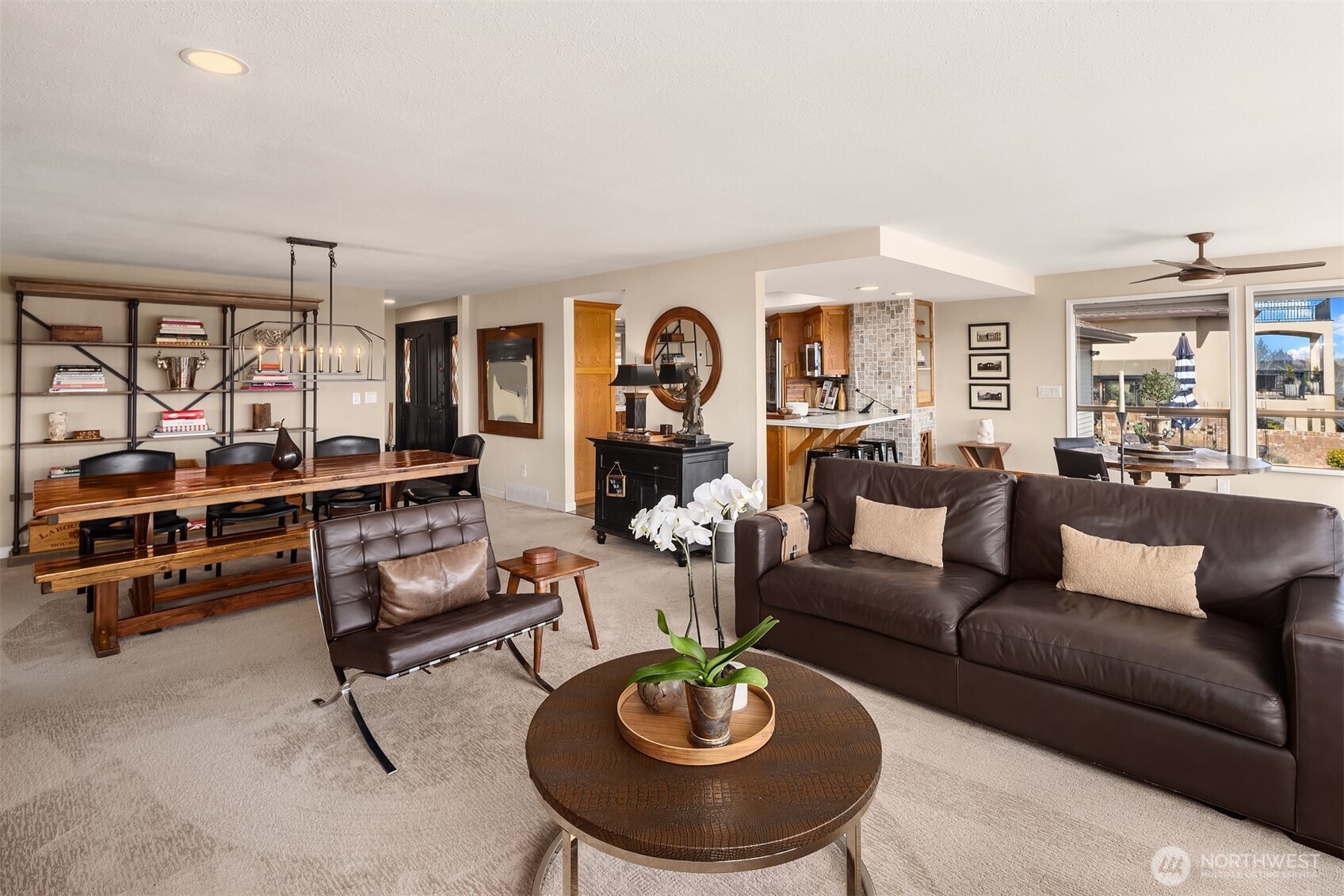 306 Seneca Place Northwest Renton, WA 98057 - Photo 2 of 29