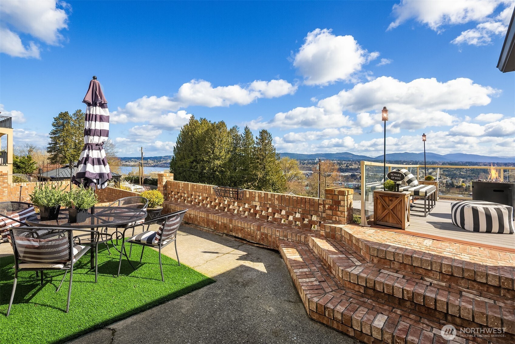 306 Seneca Place Northwest Renton, WA 98057 - Photo 24 of 29