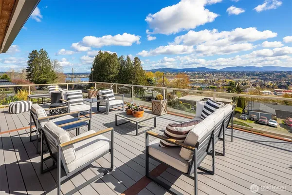 $1,295,000 | 306 Seneca Place Northwest, Renton, WA 98057