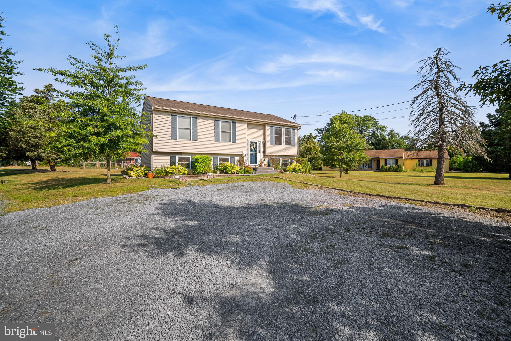431 Cooper Folly Road Atco, NJ 08004 - Photo 2 of 30 Large front yard and driveway