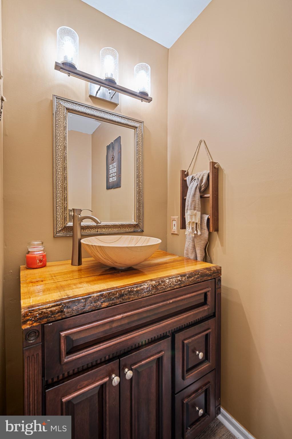 431 Cooper Folly Road Atco, NJ 08004 - Photo 22 of 30 Custome half bath