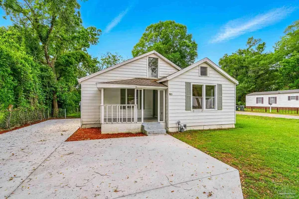 $1,600 | 61 East Ensley Street, Pensacola, FL 32534