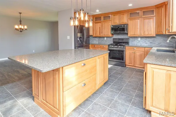 $100,000 | 1980 Hwy North, Pacific, MO 63069