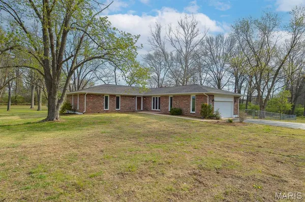 $100,000 | 1980 Hwy North, Pacific, MO 63069