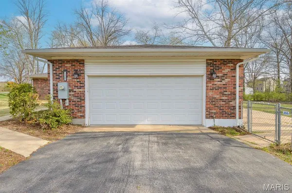 $100,000 | 1980 Hwy North, Pacific, MO 63069