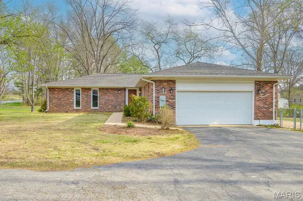 $100,000 | 1980 Hwy North, Pacific, MO 63069
