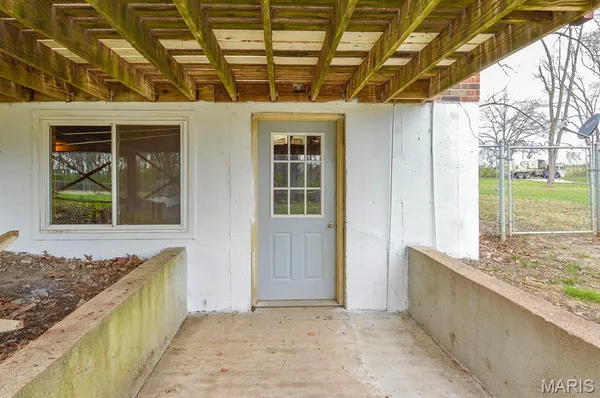 $100,000 | 1980 Hwy North, Pacific, MO 63069