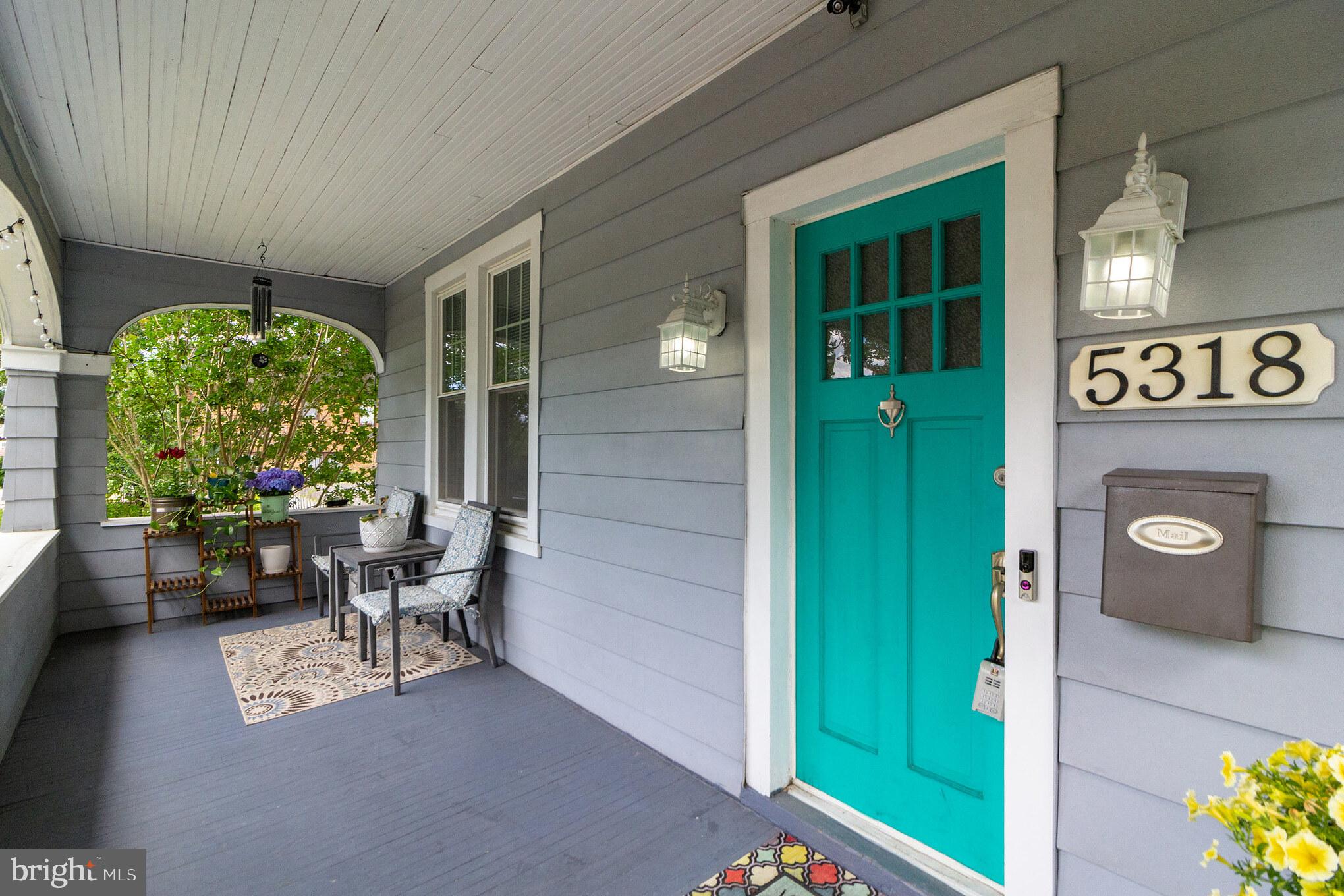 5318 Wendley Road Baltimore, MD 21229 - Photo 3 of 30 Large Porch