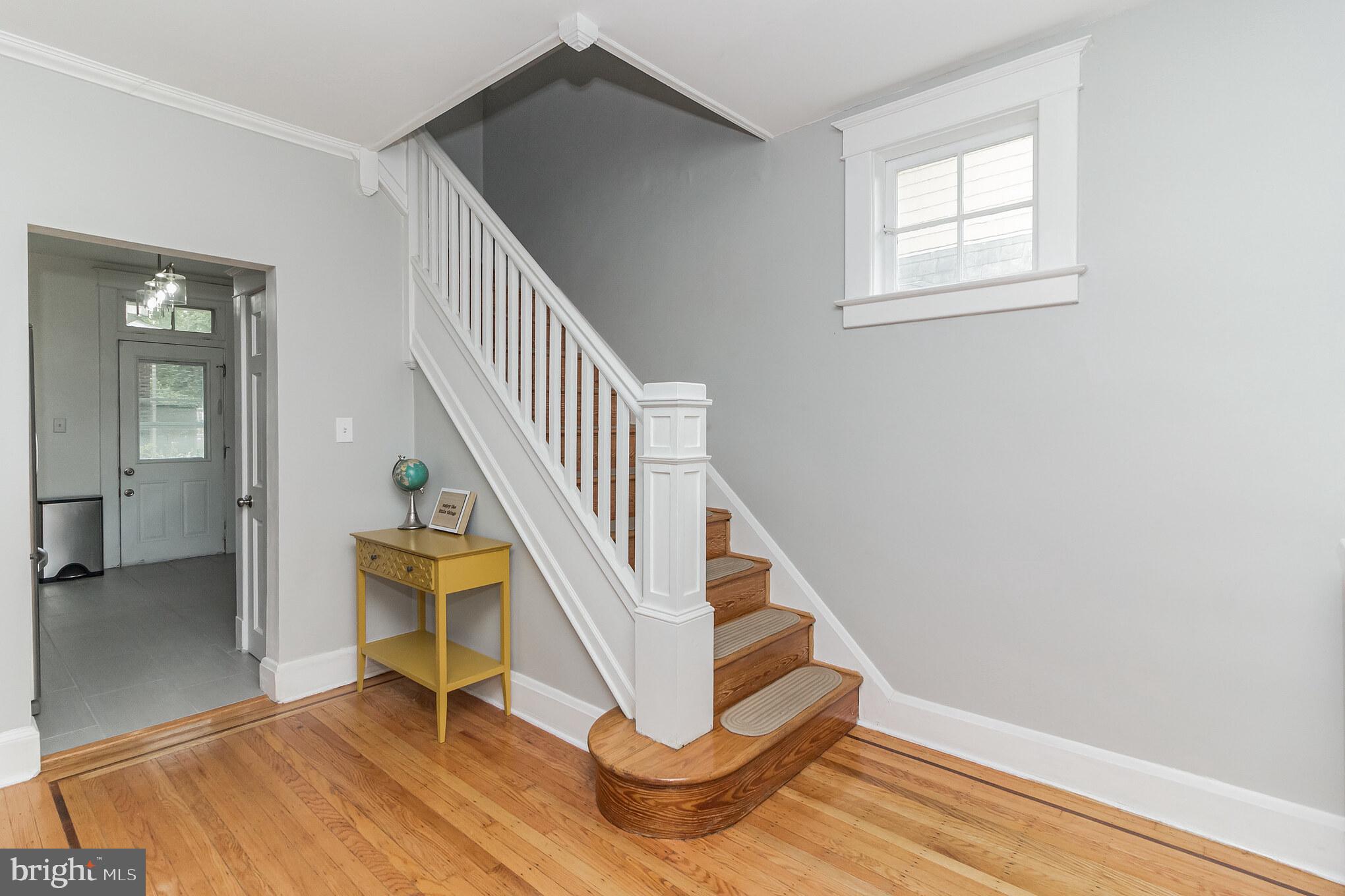 5318 Wendley Road Baltimore, MD 21229 - Photo 4 of 30