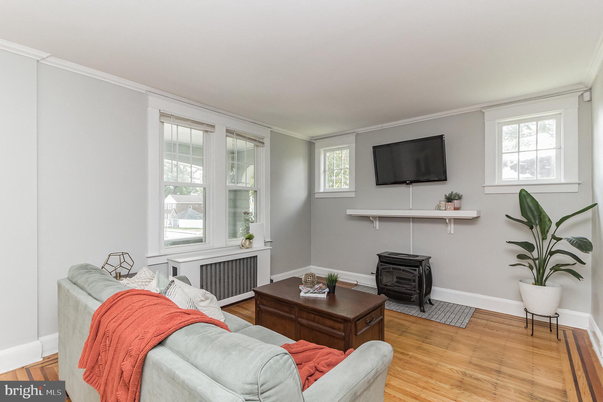 5318 Wendley Road Baltimore, MD 21229 - Photo 8 of 30