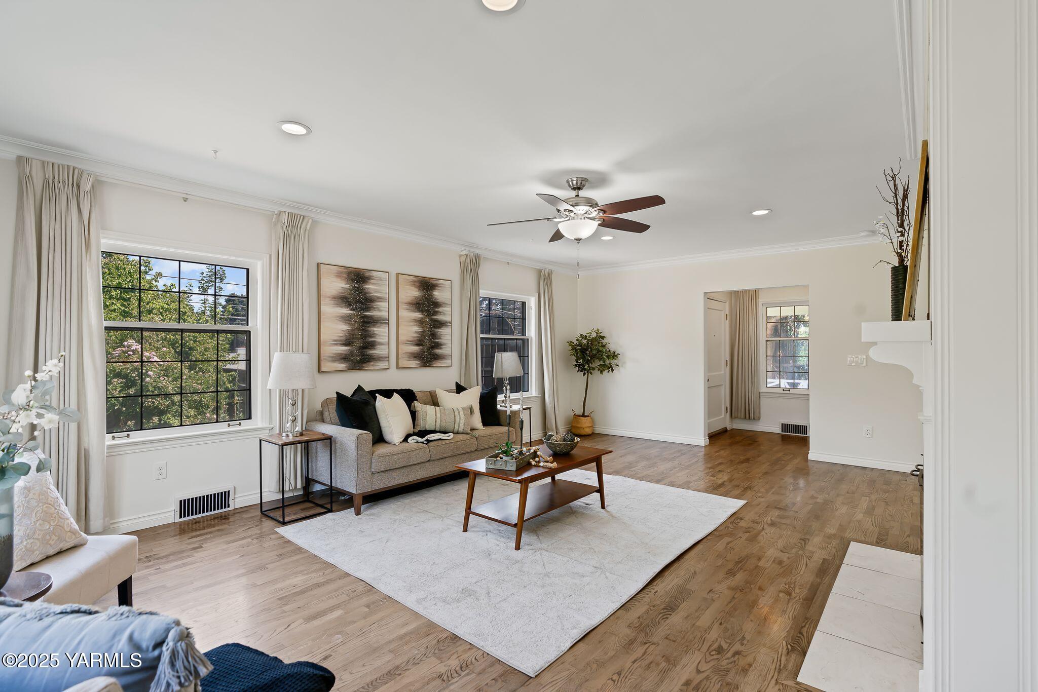 3310 Summitview Avenue Yakima, WA 98902 - Photo 3 of 39 a living room with furniture and wooden floor
