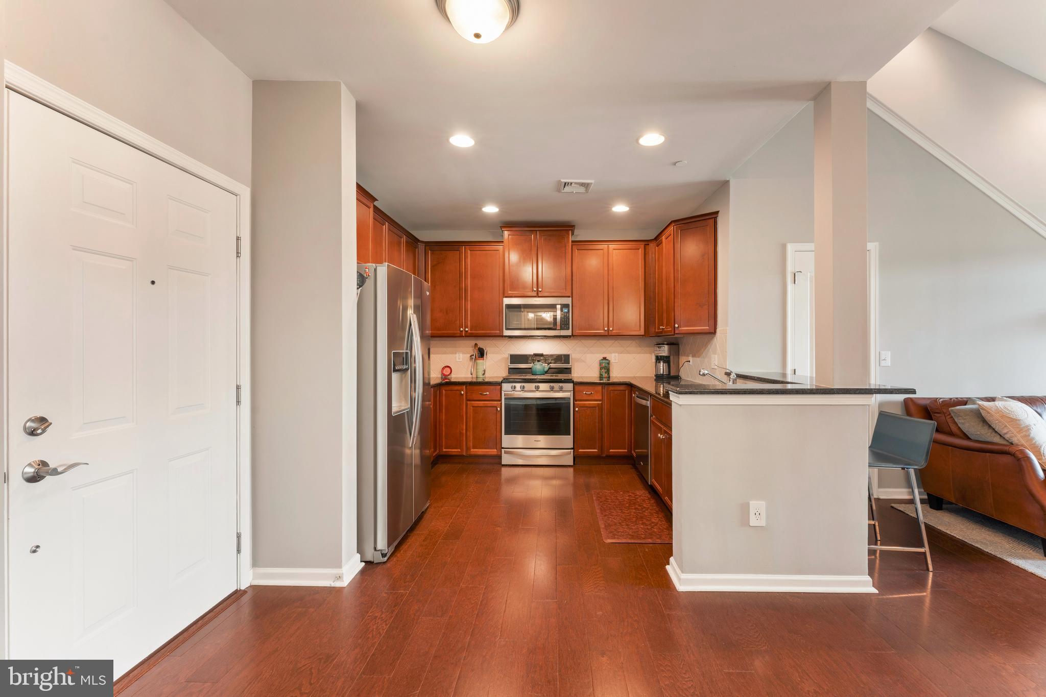 531 Carson Terrace Huntingdon Valley, PA 19006 - Photo 6 of 46
