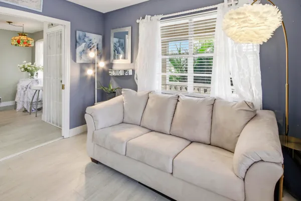 $185,900 | 2501 Red Hibiscus Boulevard, Unit 201, Delray Beach, FL 33445