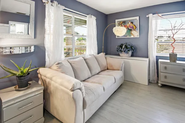 $185,900 | 2501 Red Hibiscus Boulevard, Unit 201, Delray Beach, FL 33445