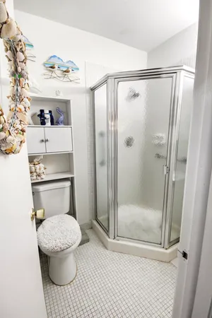 $185,900 | 2501 Red Hibiscus Boulevard, Unit 201, Delray Beach, FL 33445