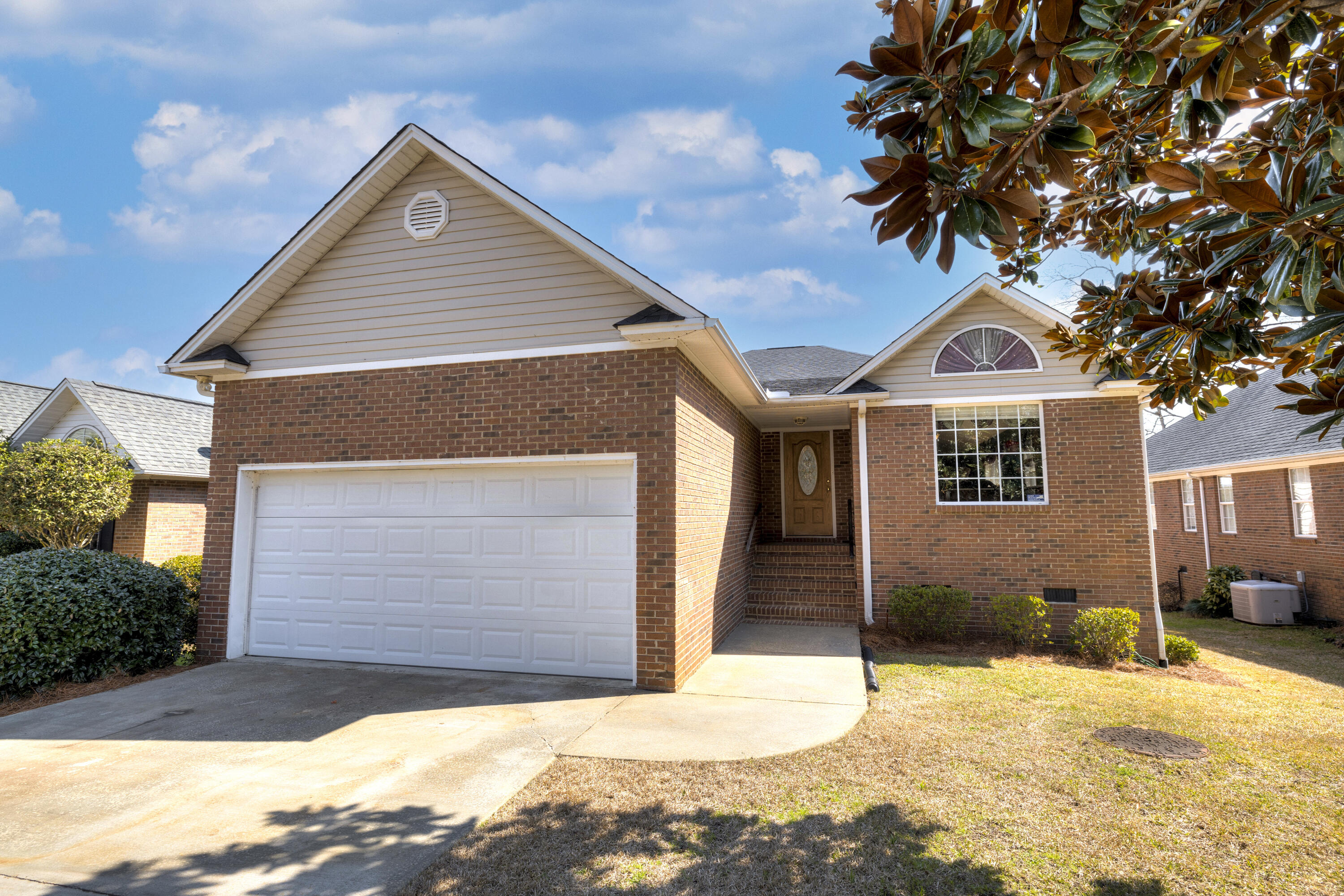 47 North Lake Circle Manning, SC 29102 - Photo 11 of 74 FRONT OF HOME