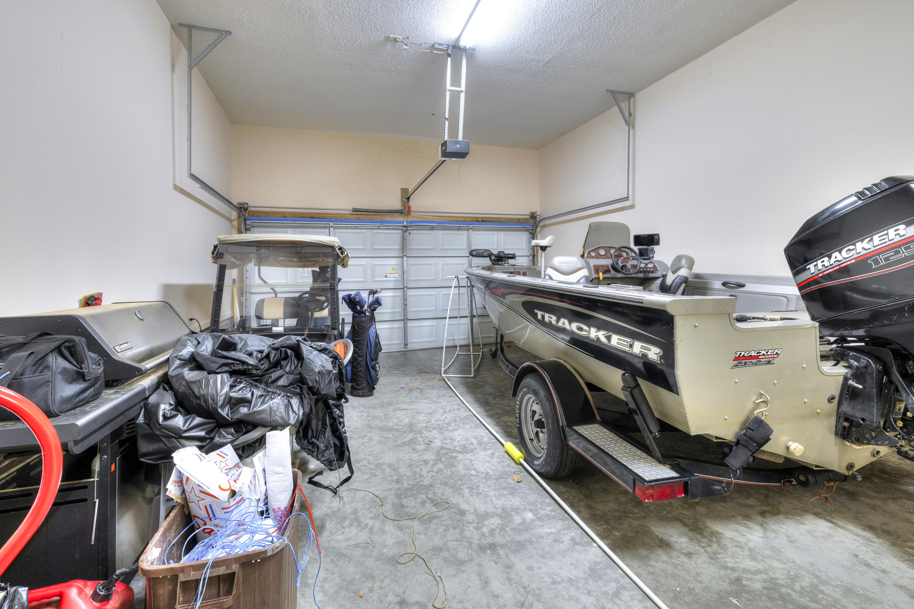 47 North Lake Circle Manning, SC 29102 - Photo 38 of 74 GARAGE