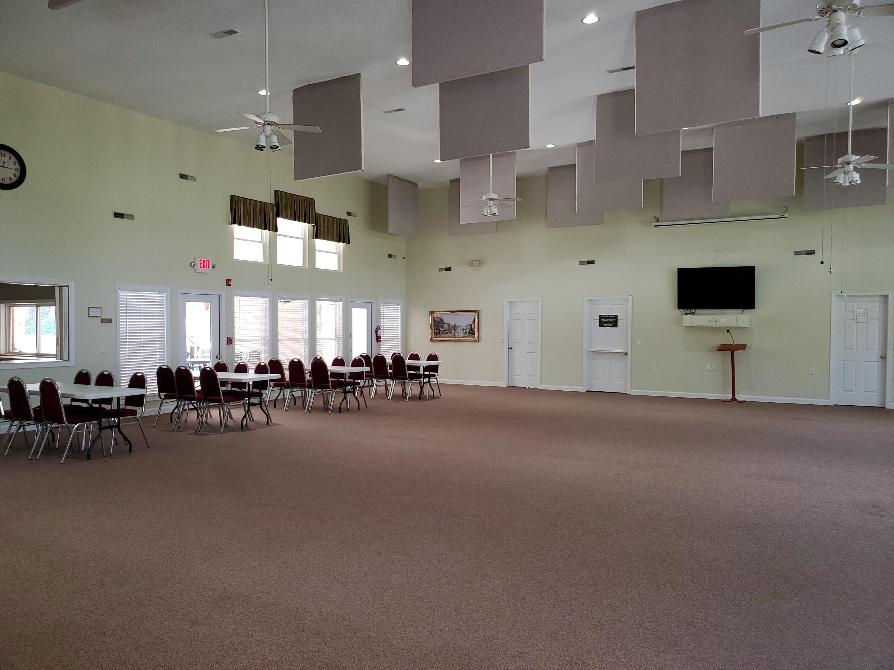 47 North Lake Circle Manning, SC 29102 - Photo 62 of 74 INSIDE COMMUNITY CENTER