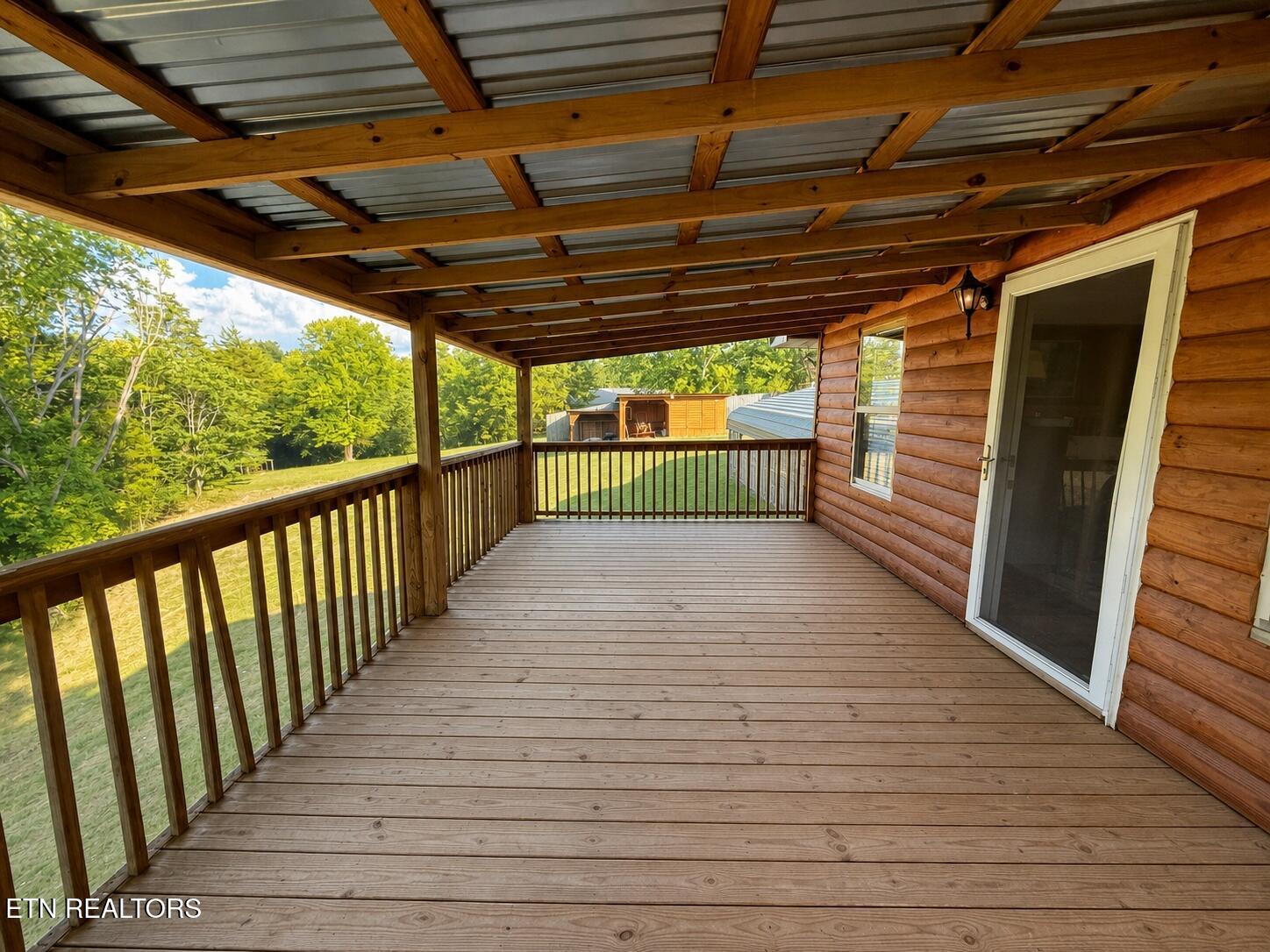 1869 East Old Topside Road Louisville, TN 37777 - Photo 37 of 39 O