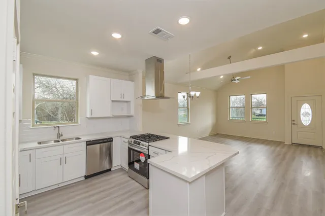 $349,000 | 316 6th Street, Rosenberg, TX 77471