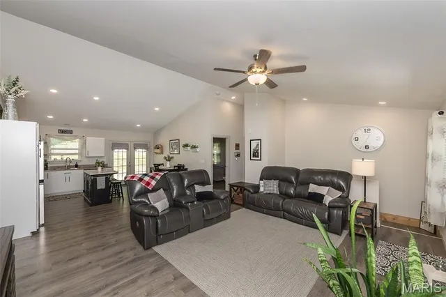 $379,900 | 11240 Cumberland Gap Drive, Marthasville, MO 63357