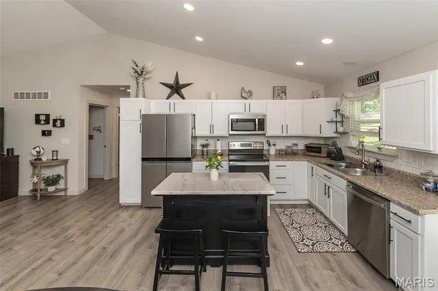 $379,900 | 11240 Cumberland Gap Drive, Marthasville, MO 63357