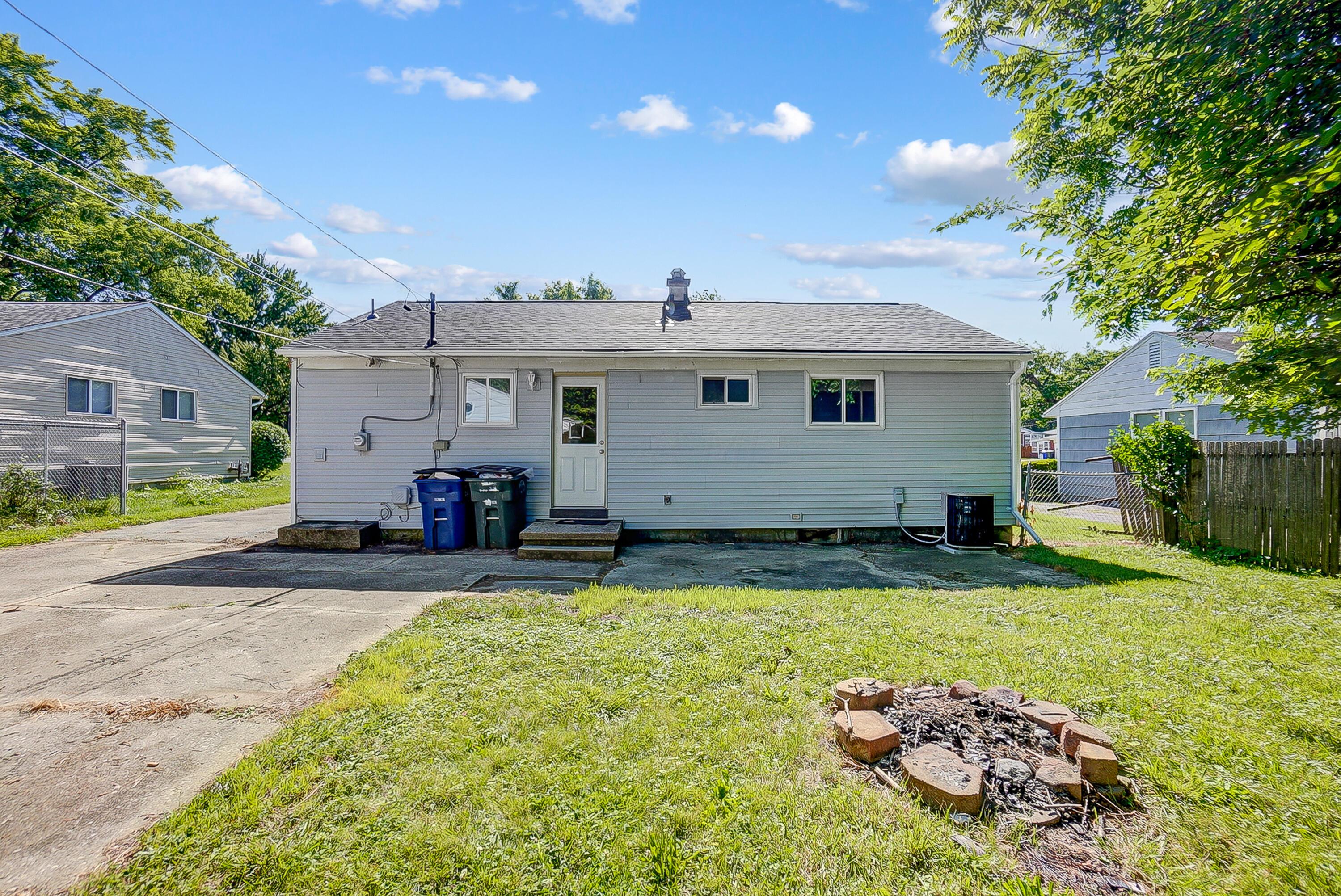 1589 Spaulding Road Dayton, OH 45432 - Photo 23 of 28 023