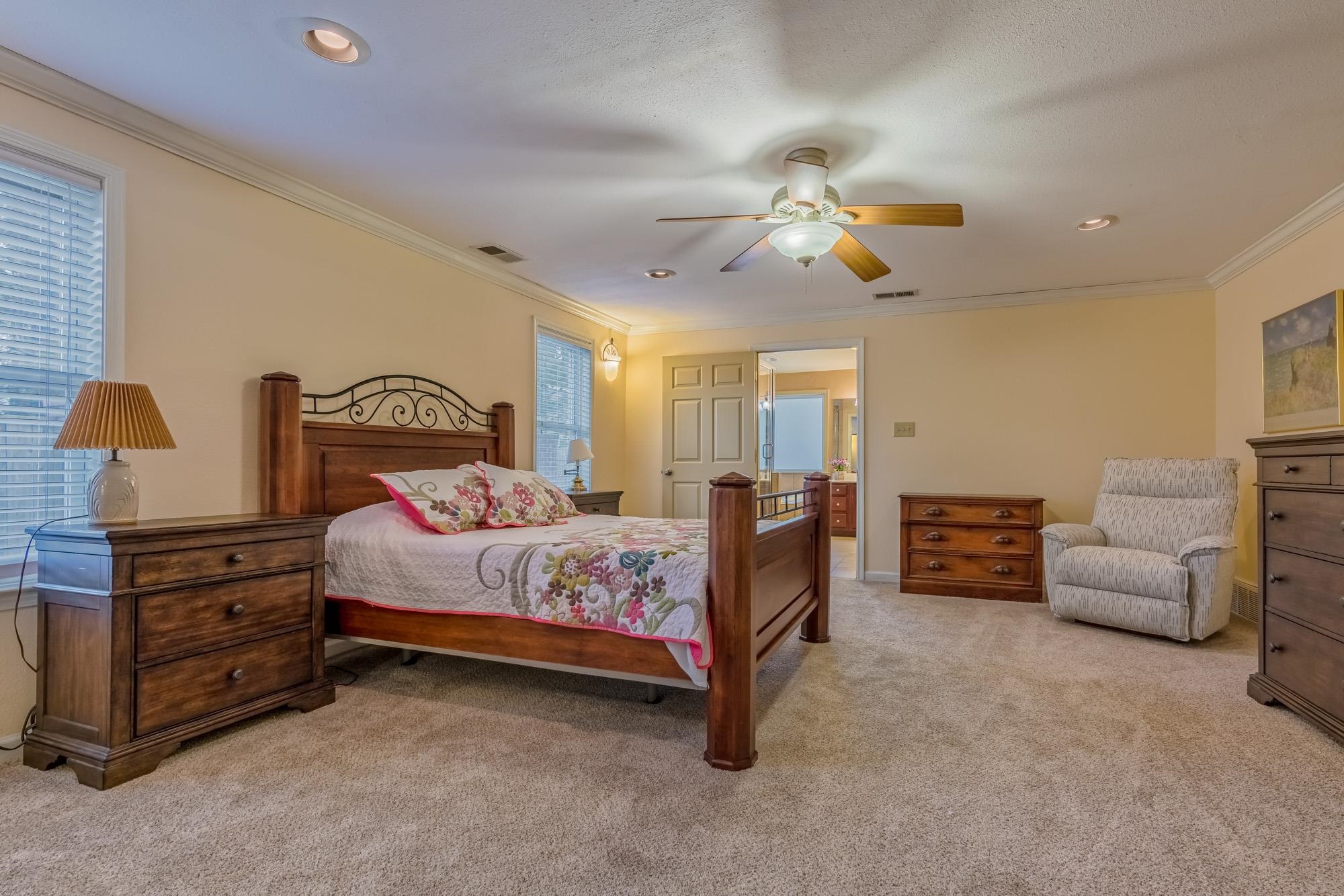 334 North Mendenhall Road Memphis, TN 38117 - Photo 13 of 25 Gallery Image 13