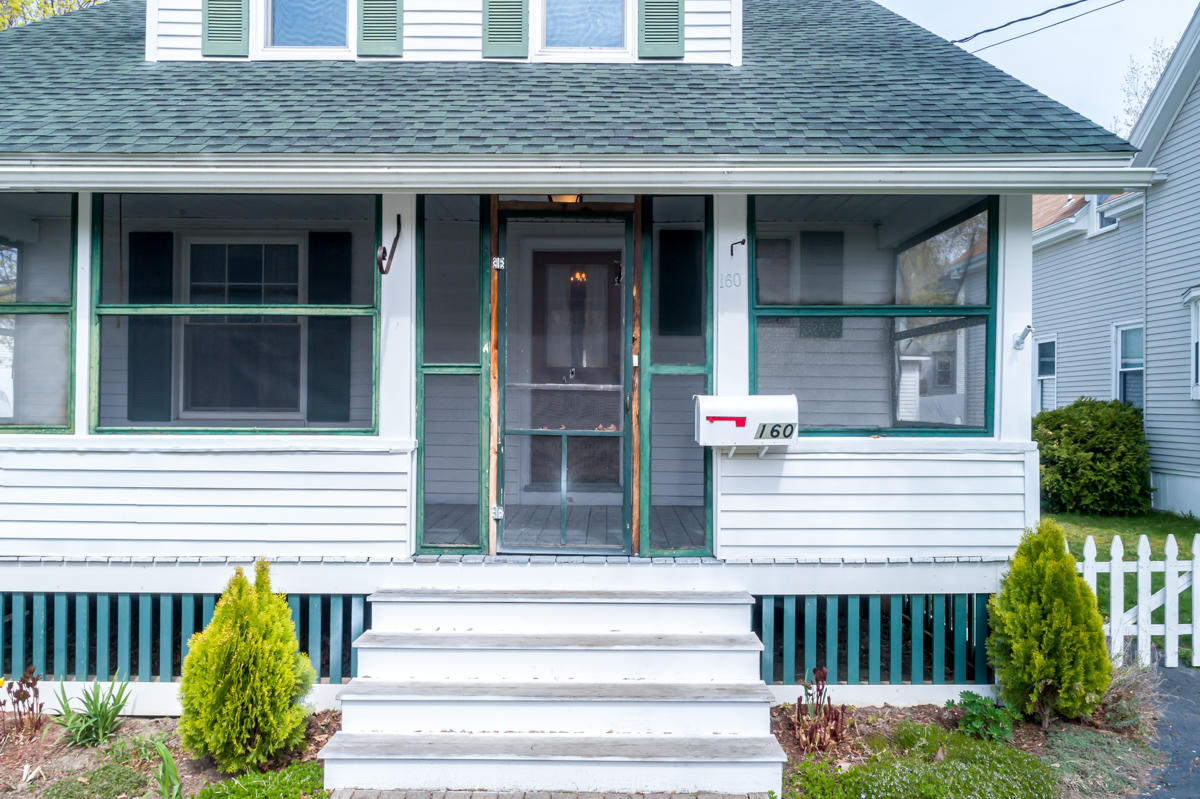 160 Rochester Street Westbrook, ME 04092 - Photo 9 of 44 9-Rochester St
