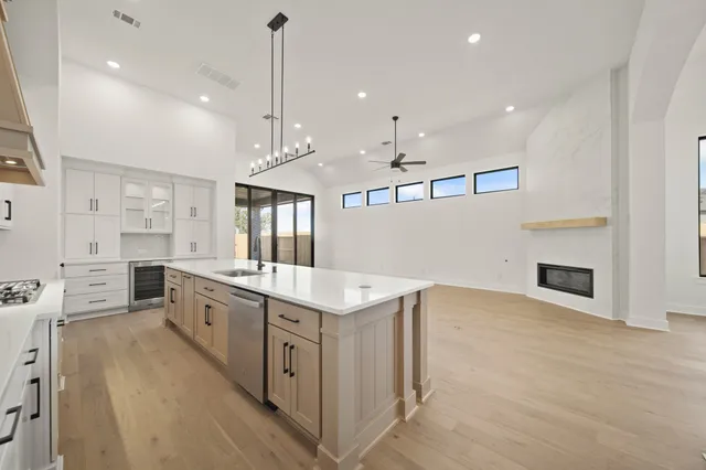 $599,000 | 1539 Watermont Drive, Missouri City, TX 77459