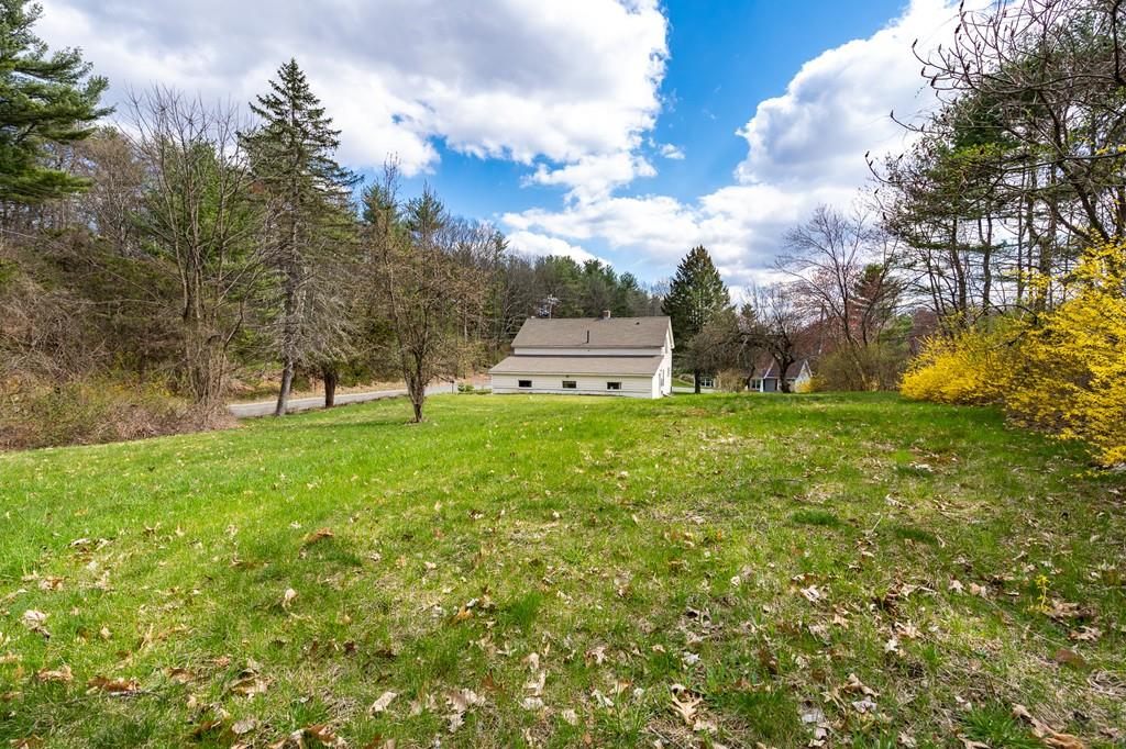 110 Middle Road Southampton, MA 01073 - Photo 9 of 32