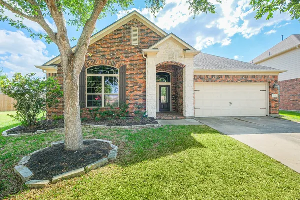 $304,000 | 4718 Sedgewood Drive, Rosenberg, TX 77471