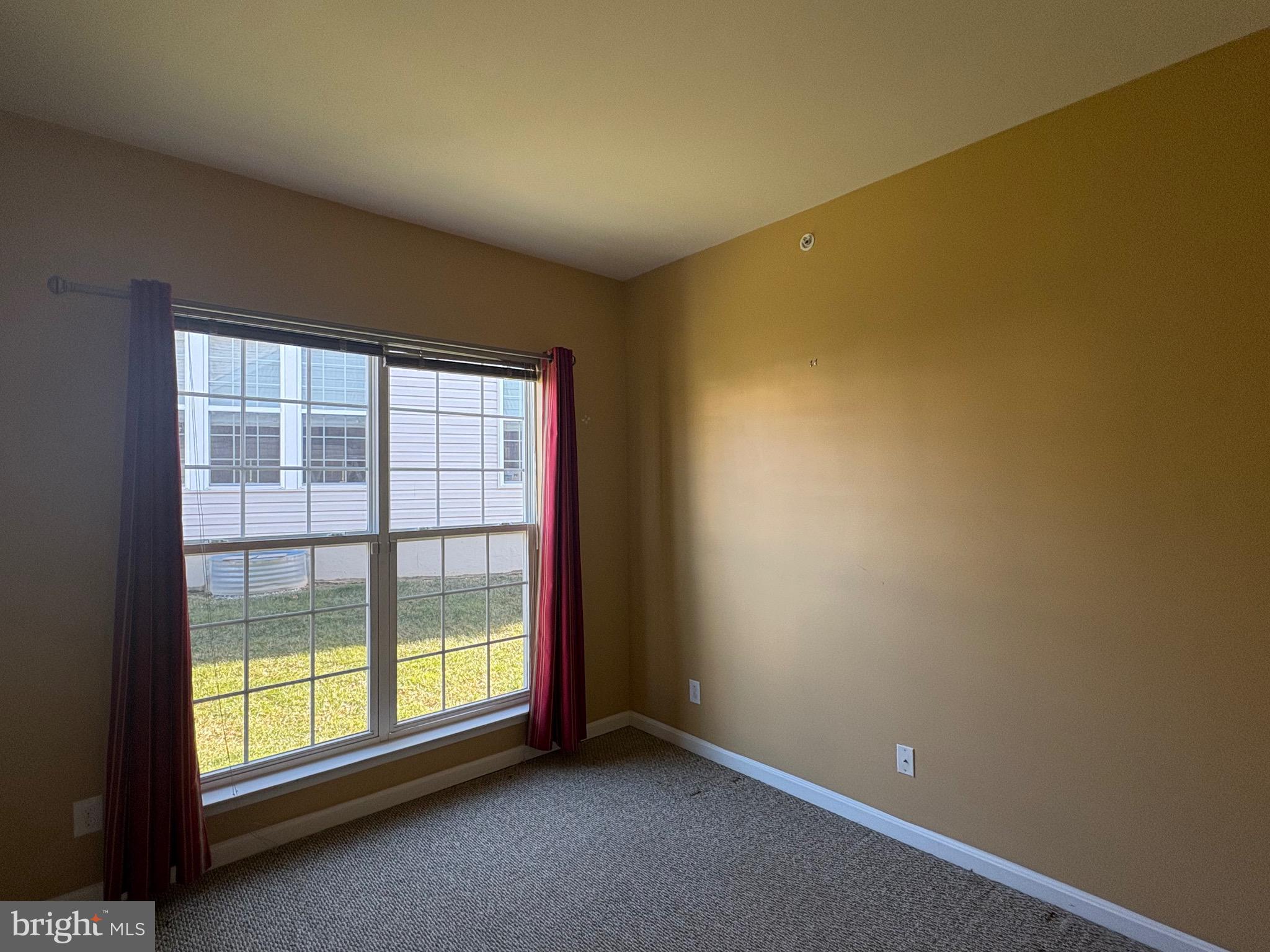 580 Prizer Court Downingtown, PA 19335 - Photo 12 of 28 an empty room with a window