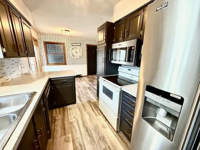 $239,900 | 108 Schmahl Drive, Redwood Falls, MN 56283