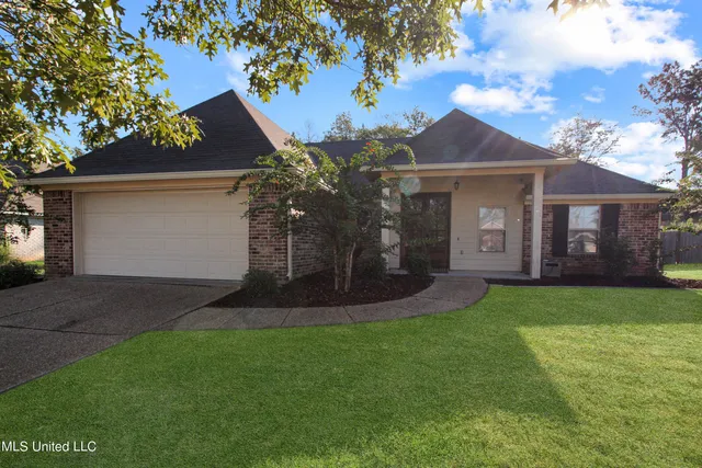 $2,200 | 165 Harvey Circle, Canton, MS 39046