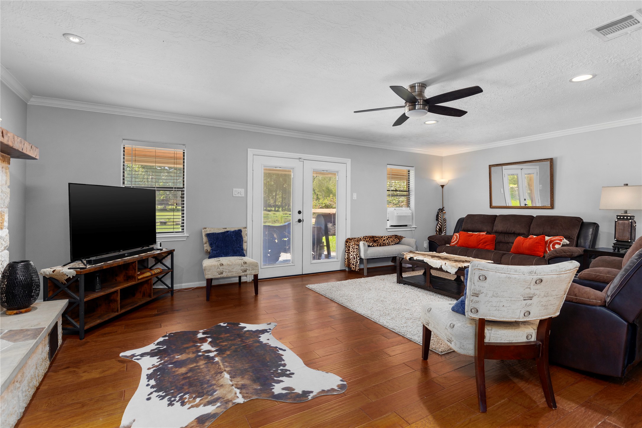 Living Area w/ french doors