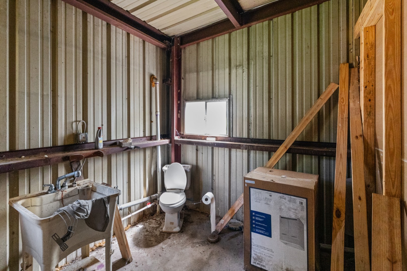 14818 Walker Road Conroe, TX 77302 - Photo 34 of 44 Bathroom attached to Flex Room - Unfinished