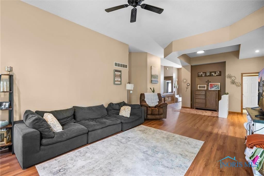 1074 Waterville Monclova Road, Unit 14 Waterville, OH 43566 - Photo 17 of 34 Photo 17