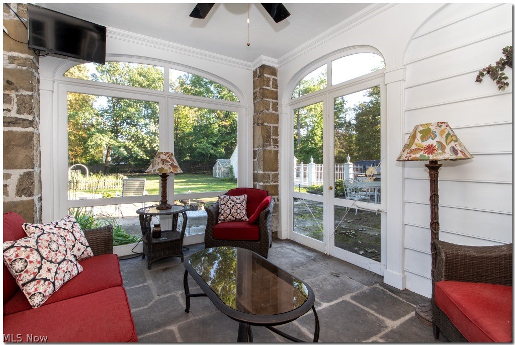 18927 Shelburne Road Cleveland, OH 44118 - Photo 8 of 35 Gallery Image 8
