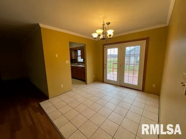 $114,900 | 101 North Lawrence Street, De Soto, IL 62924