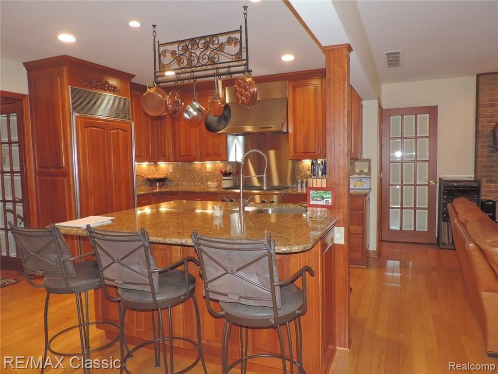 1005 Pine Ridge Road Milford, MI 48380 - Photo 19 of 76 DSCN7193 - Copy - Copy.JPG