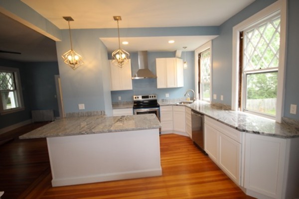 6 Cottage Street Warren, RI 02885 - Photo 1 of 28 Gallery Image 1