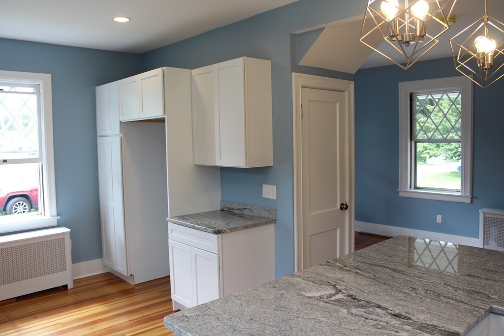 6 Cottage Street Warren, RI 02885 - Photo 12 of 28 Gallery Image 12