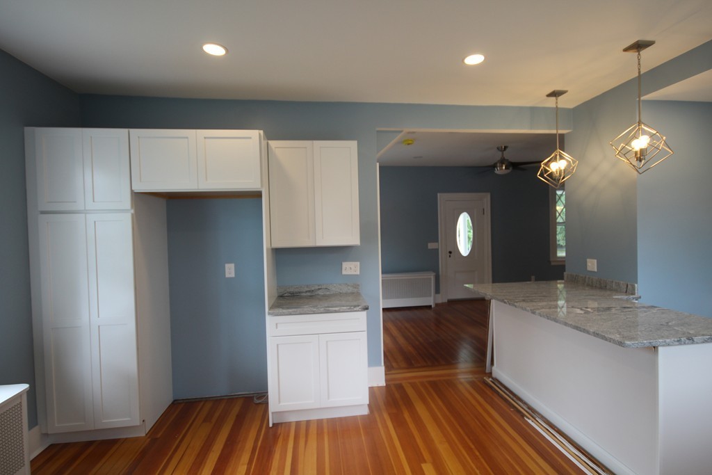 6 Cottage Street Warren, RI 02885 - Photo 8 of 28 Gallery Image 8