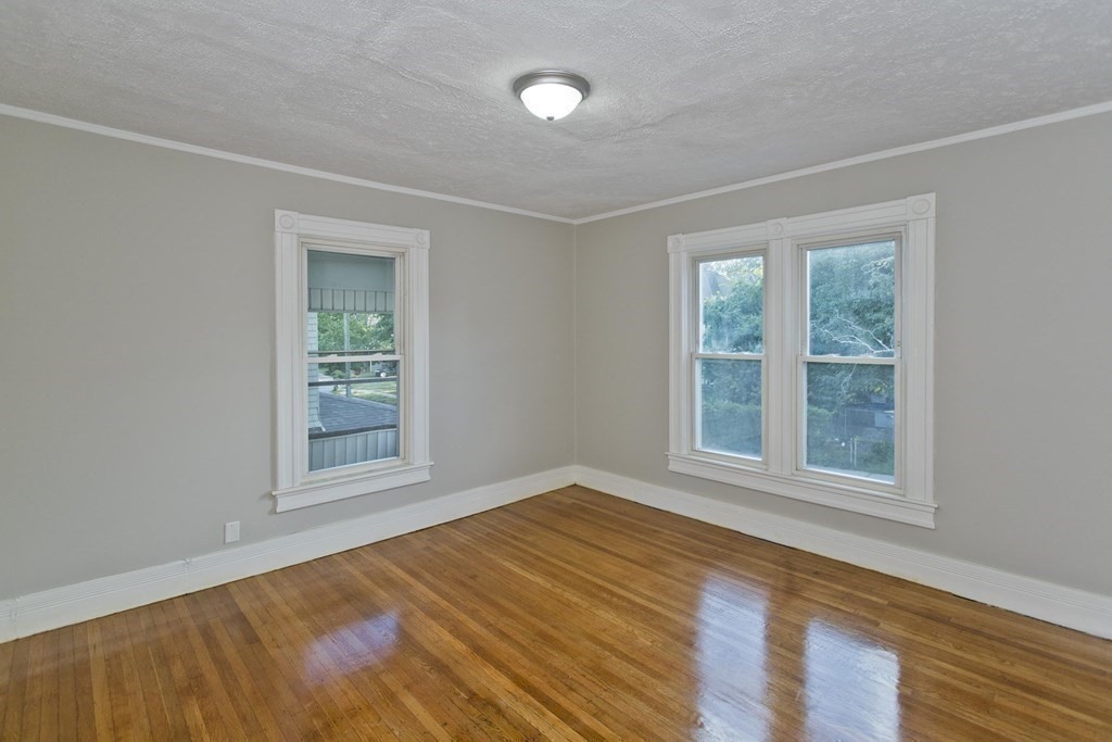 19 Yale Street Springfield, MA 01109 - Photo 20 of 39 Gallery Image 20