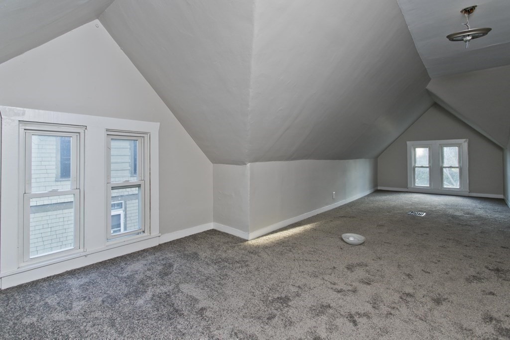 19 Yale Street Springfield, MA 01109 - Photo 29 of 39 Gallery Image 29