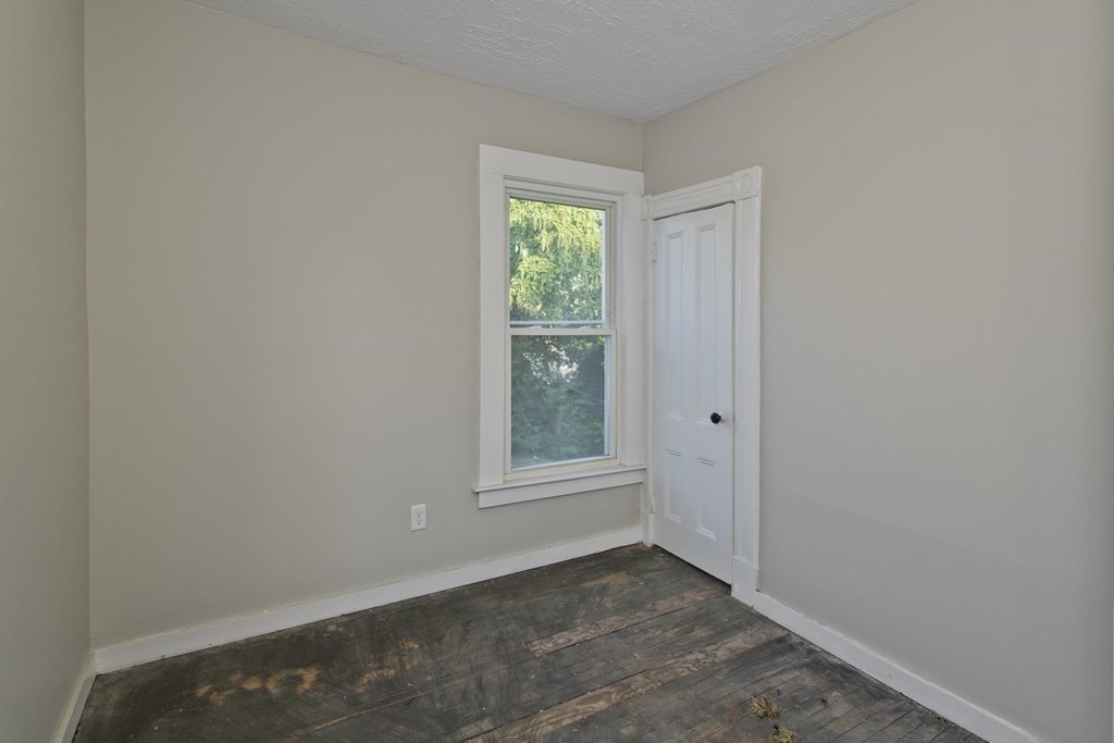 19 Yale Street Springfield, MA 01109 - Photo 31 of 39 Gallery Image 31
