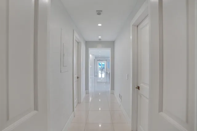 $7,950,000 | 44 Cocoanut Row, Unit B310, Palm Beach, FL 33480